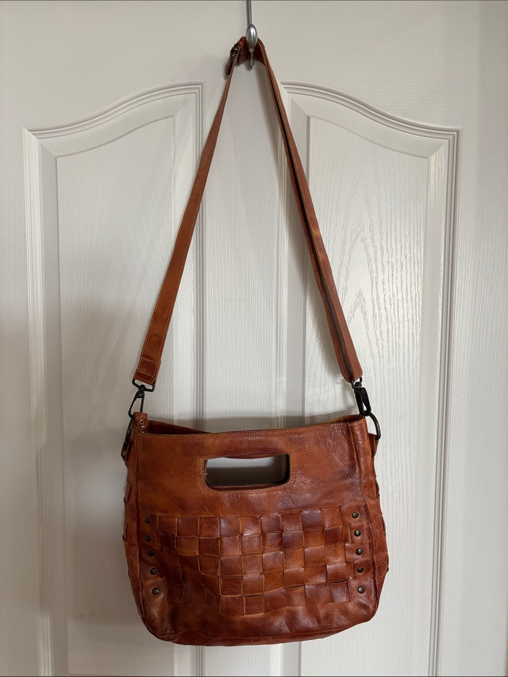 Bed Stu Women's Woven Leather Crossbody Bag in Brown